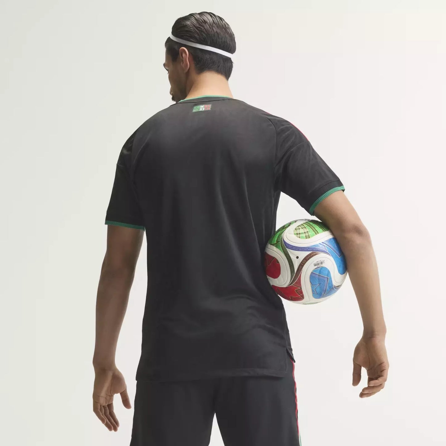 Kit Mundial | Camiseta Oficial de La Selección México Negro + Gorra de Regalo